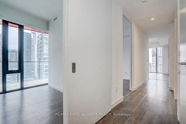 Additional image 9 of 215 Queen St Unit 2401