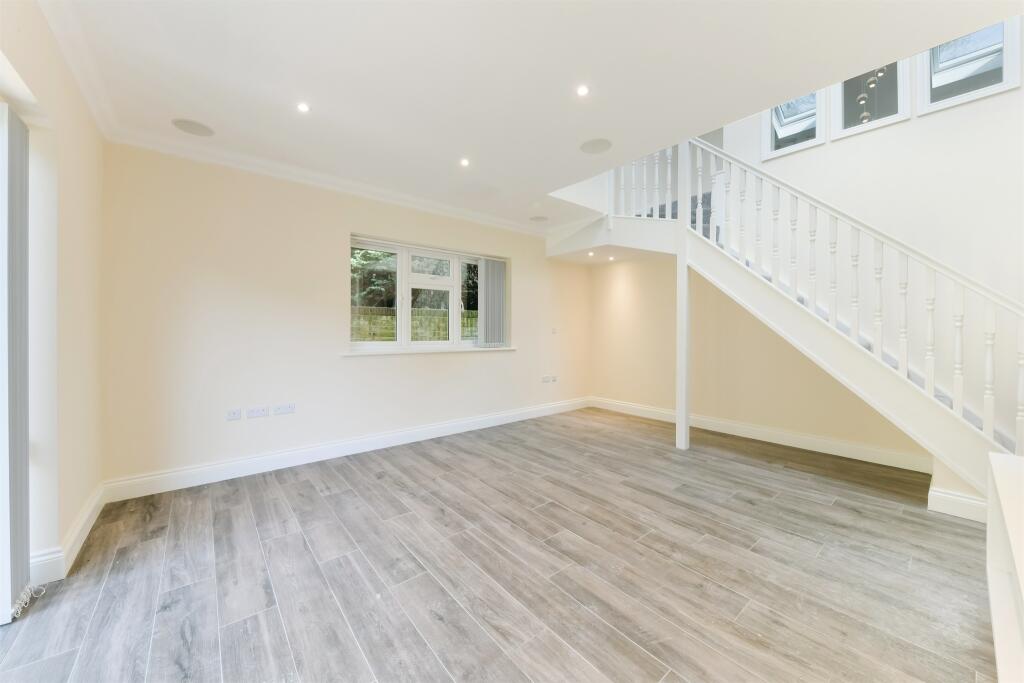 Additional image 9 of Field End, Coulsdon