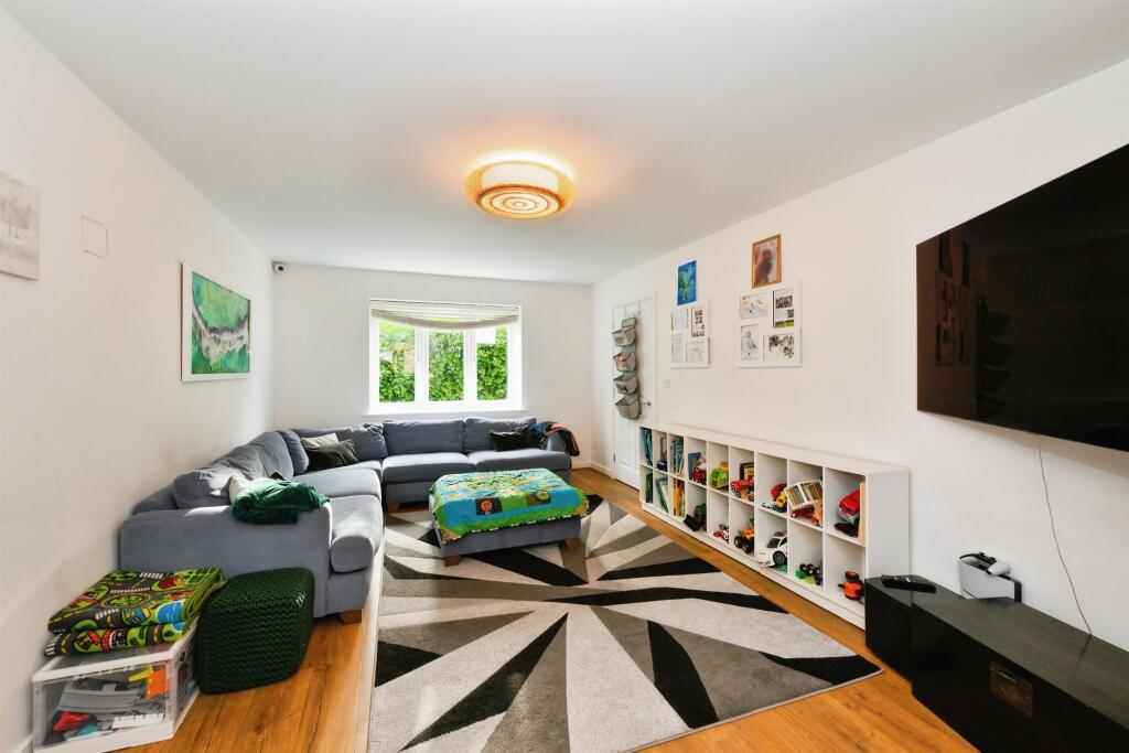 Additional image 4 of Taylor Close, Harlow