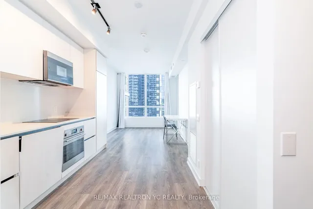 Additional image 6 of 108 Peter St Unit 1811