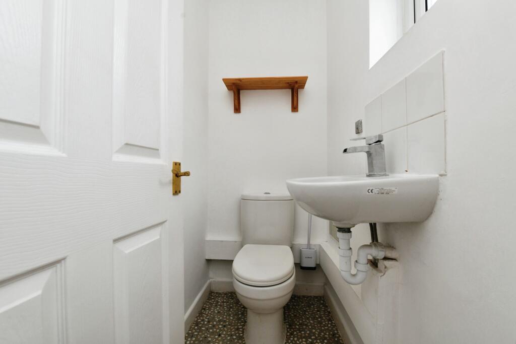 Additional image 14 of Warescot Road, Brentwood, Essex, CM15