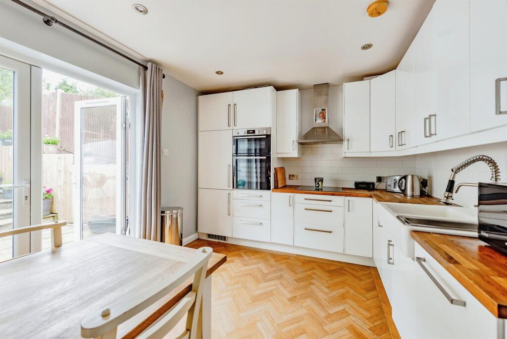 Additional image 21 of Church Lane Drive, Coulsdon