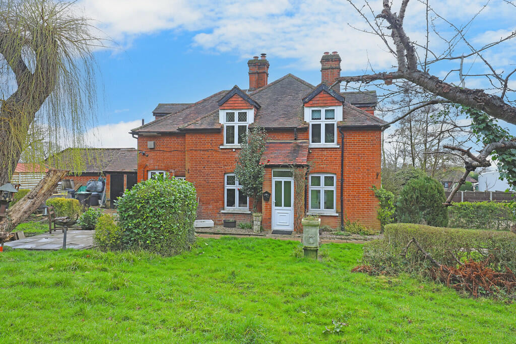 Additional image 16 of Coppice Row, Theydon Bois