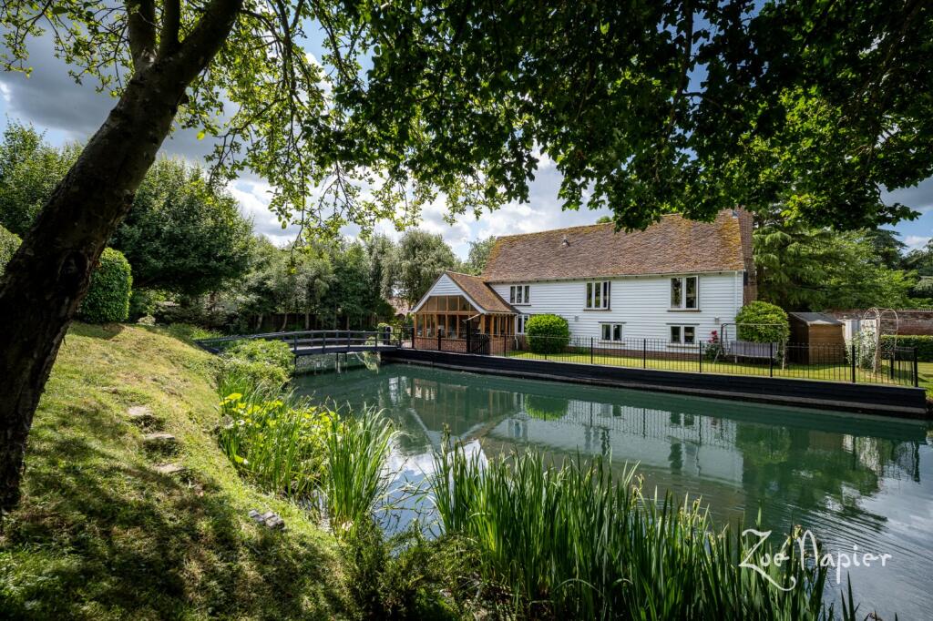 Additional image 14 of Bocking