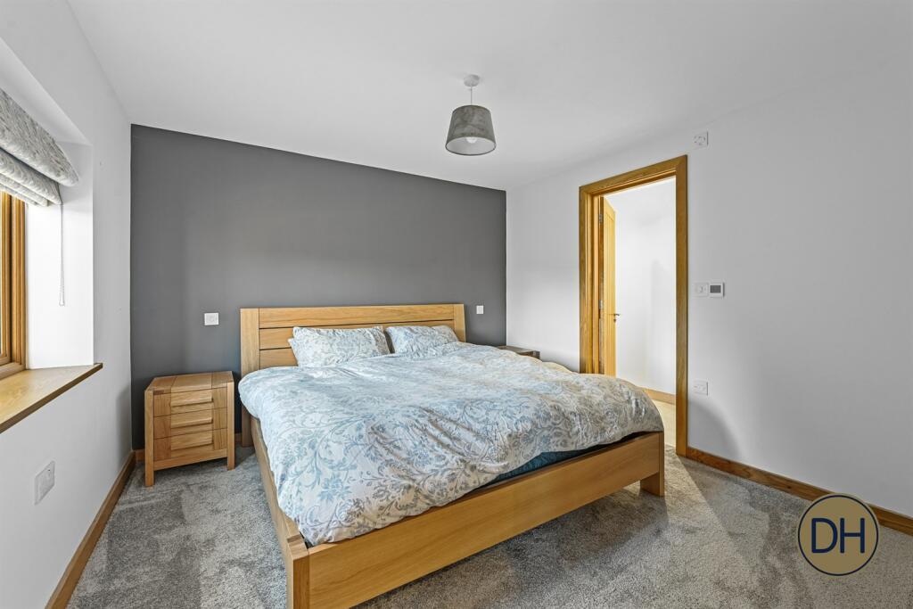 Additional image 10 of Primrose Cottage, Threshers Bush, Essex CM17