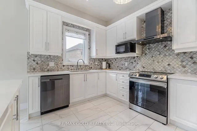 Additional image 8 of 11 Carl Finlay Dr