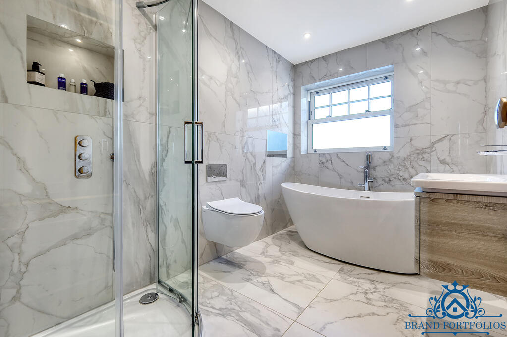 Additional image 18 of Southend Road, Howe Green, CM2