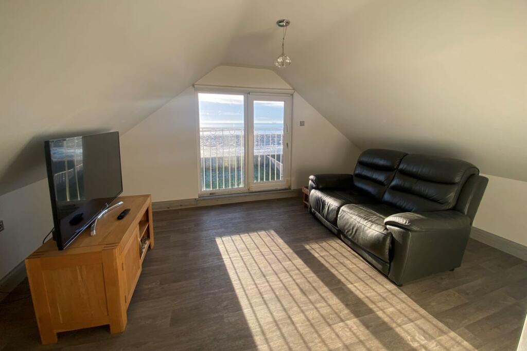 Additional image 14 of 37 Eastern Promenade, Point Clear Bay, Clacton-on-Sea, Essex, CO16 8LG