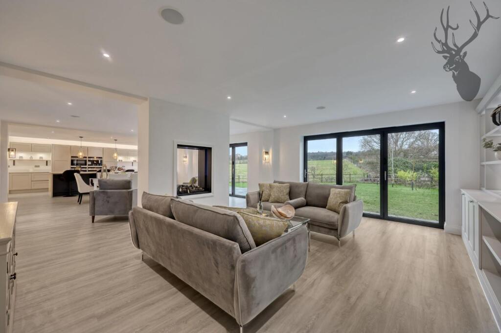 Additional image 14 of Lessington Barn, Theydon Mount