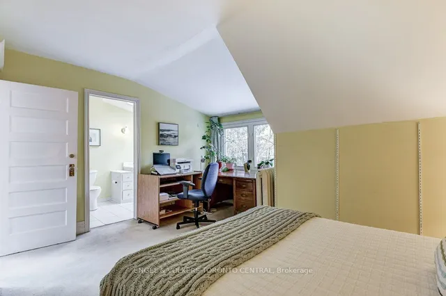 Additional image 25 of 8 Duggan Ave