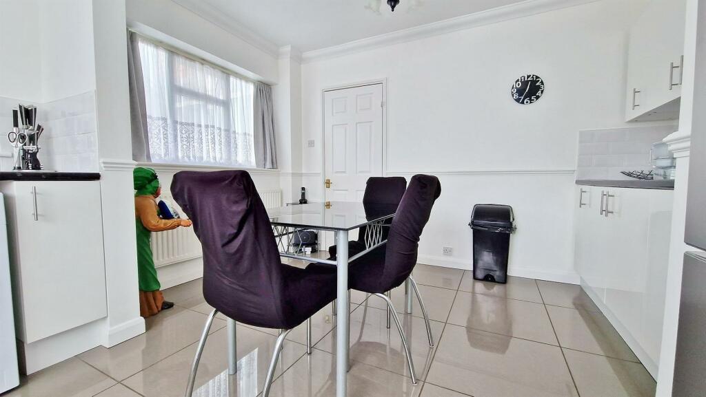 Additional image 8 of Kirby Road, Walton On The Naze