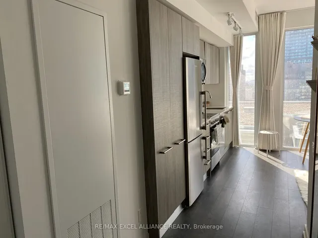 Additional image 2 of 28 Wellesley St Unit 2601