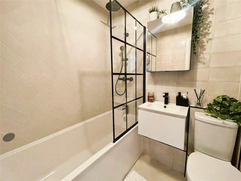 Additional image 13 of Myrtle Close, Harlow, Essex, CM17