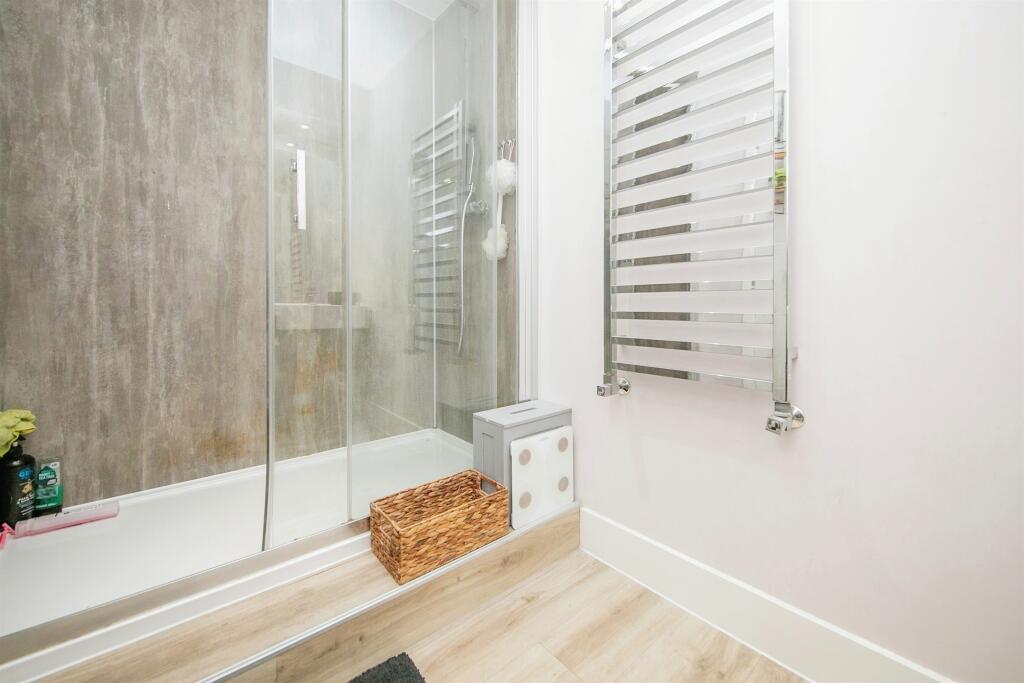 Additional image 15 of Bergholt Road, Colchester