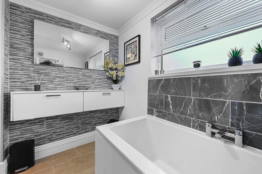 Additional image 13 of West Belvedere, Danbury, CM3