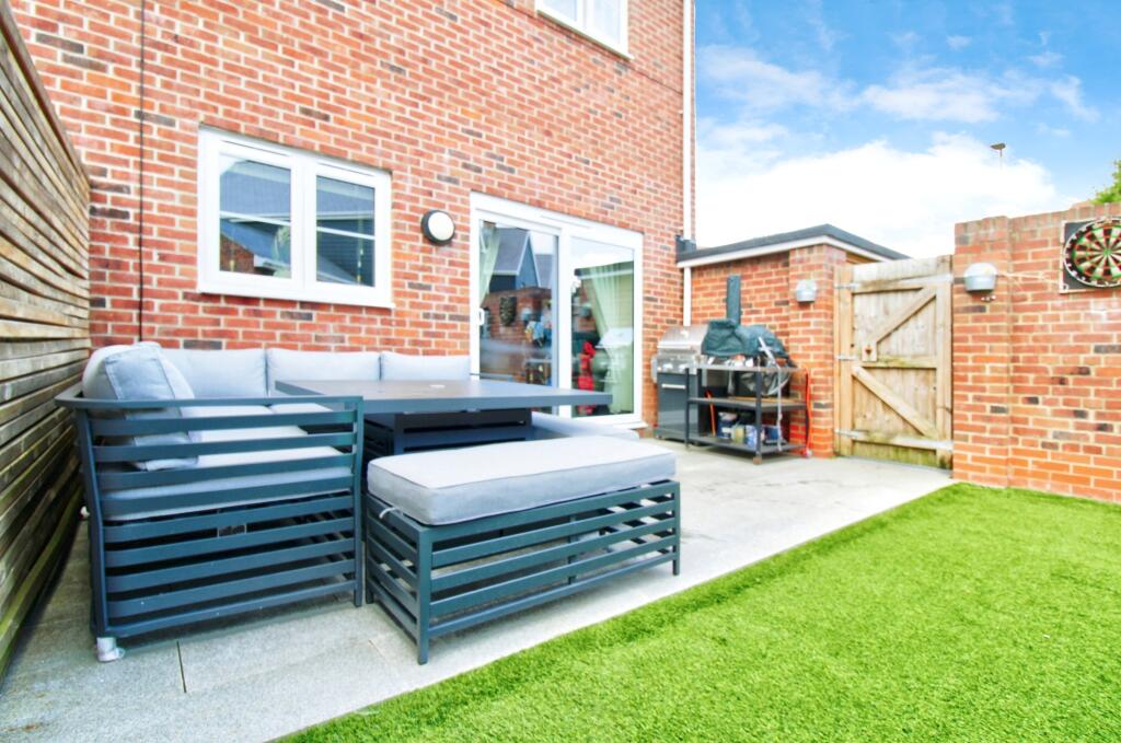 Additional image 4 of Elm Gardens, Mountnessing, CM15