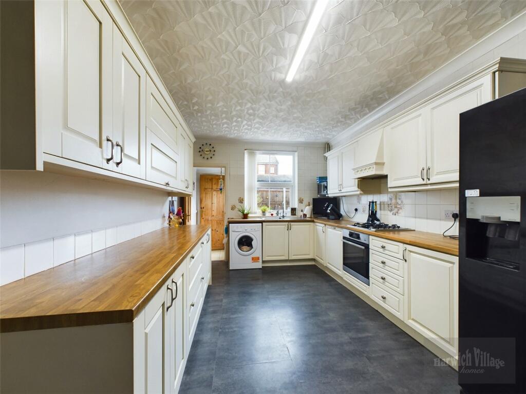 Additional image 16 of Oakland Road, Dovercourt, Harwich, CO12