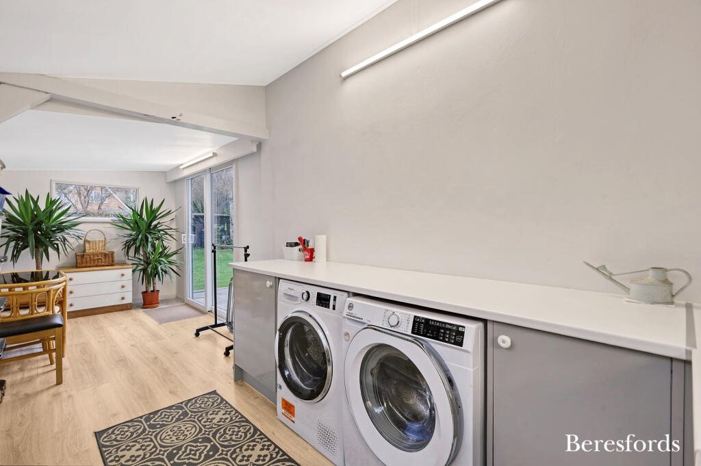 Additional image 11 of Runsell Close, Danbury, CM3