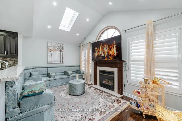 Additional image 16 of 78 Larkspur Rd