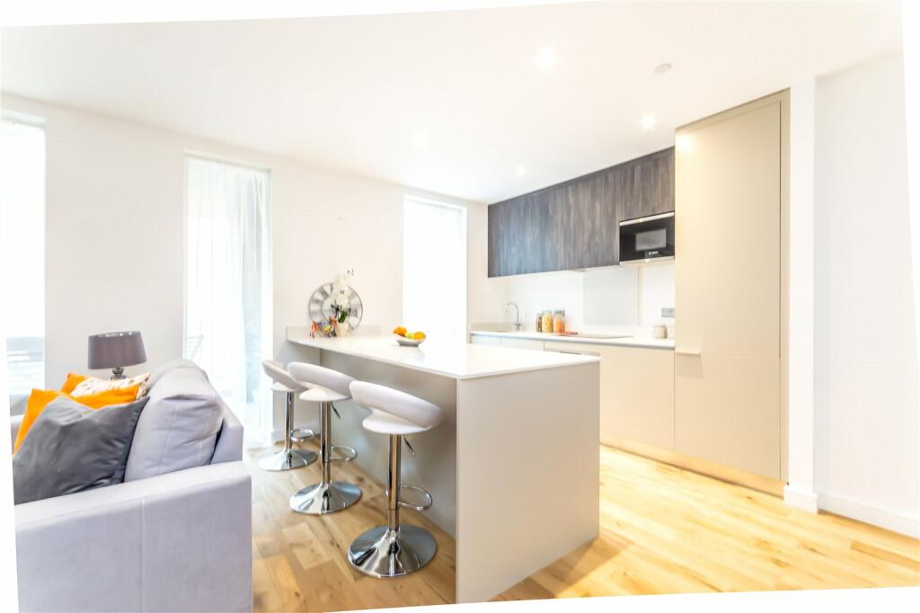 Additional image 18 of Scarbrook Road, Croydon, CR0