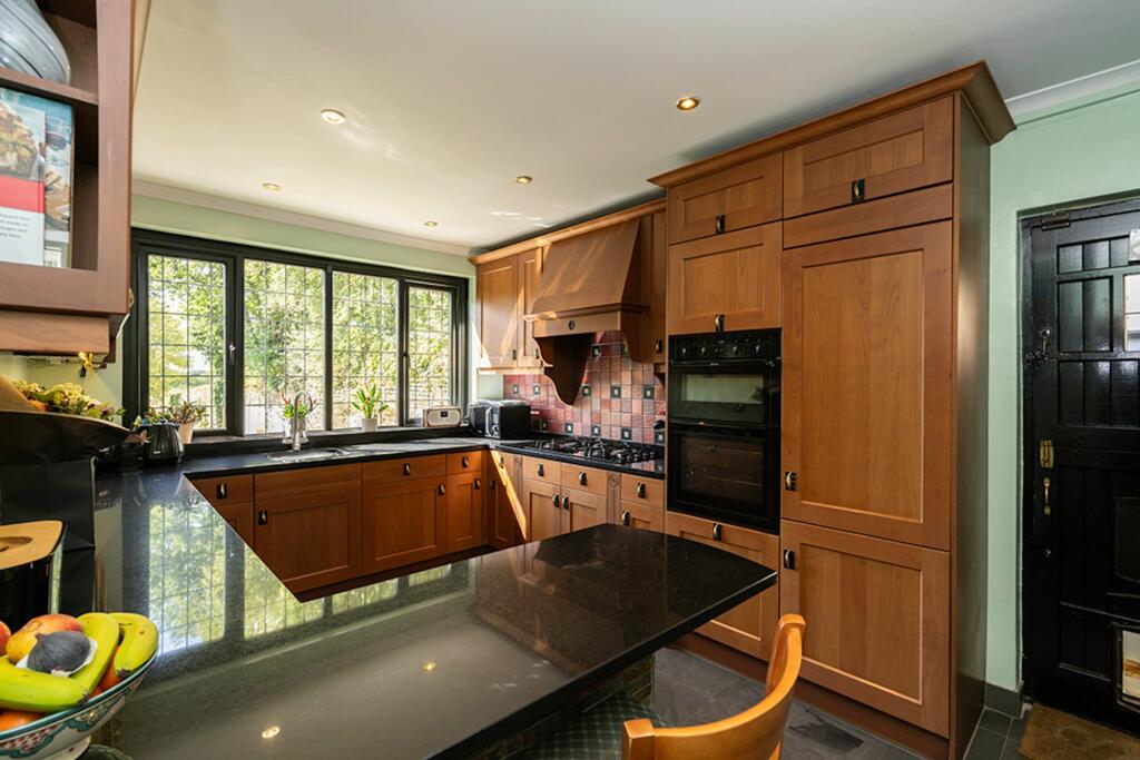 Additional image 10 of Peter Street, Stock, CM4