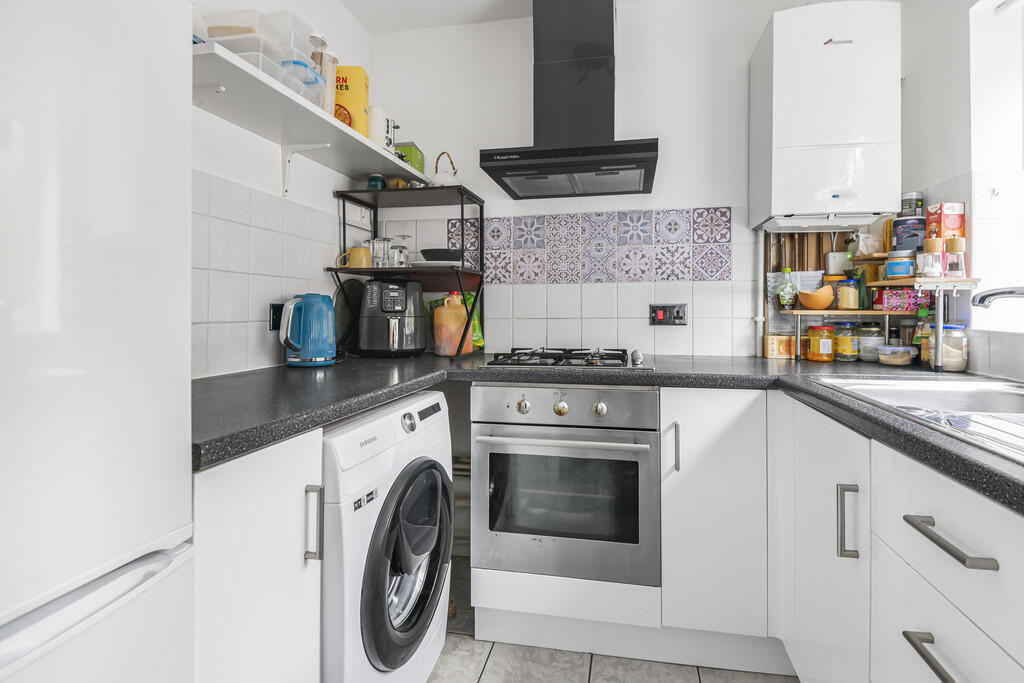 Additional image 8 of Whitegates Court Bushes Road, Whyteleafe, CR3