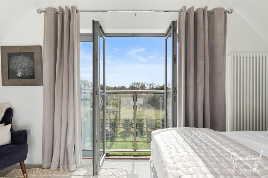 Additional image 18 of London Road, Hastingwood