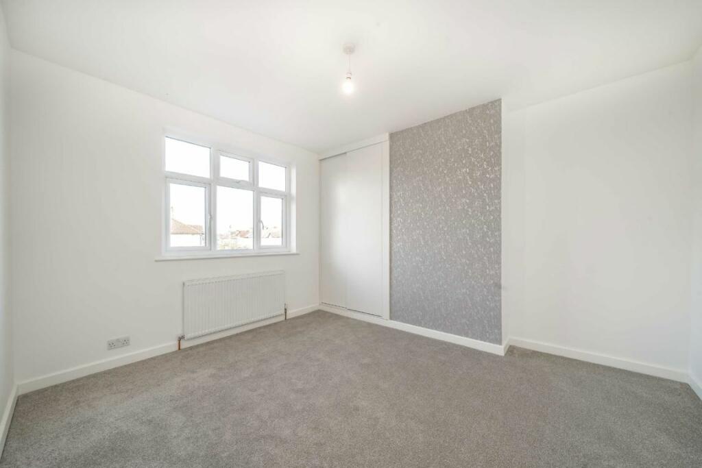 Additional image 7 of Bond Road, Mitcham