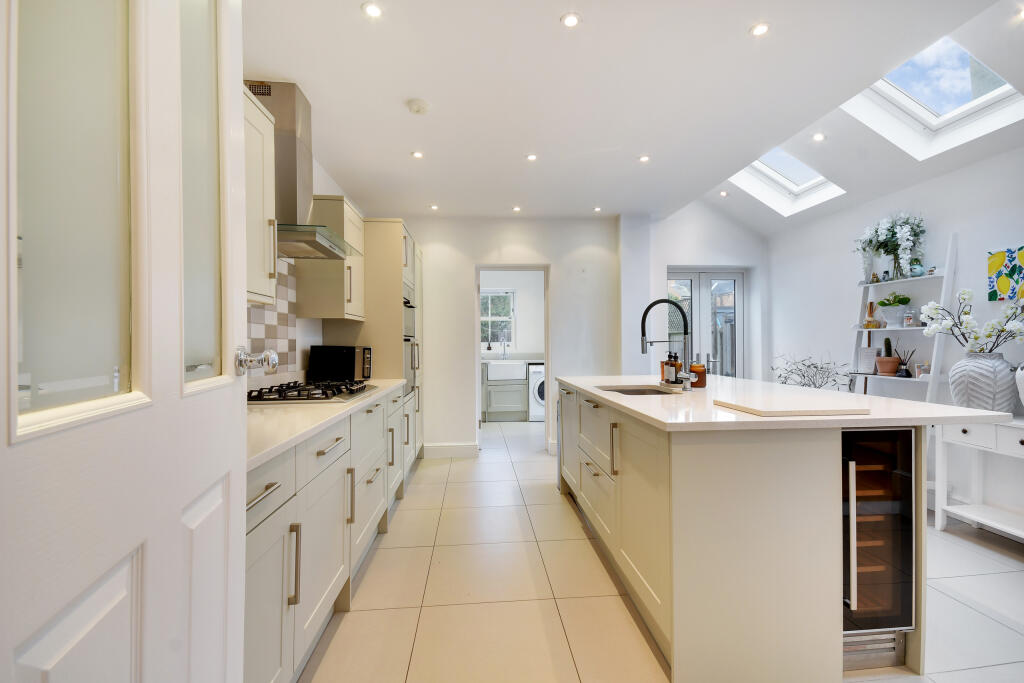 Additional image 7 of Rosebery Road, Old Moulsham
