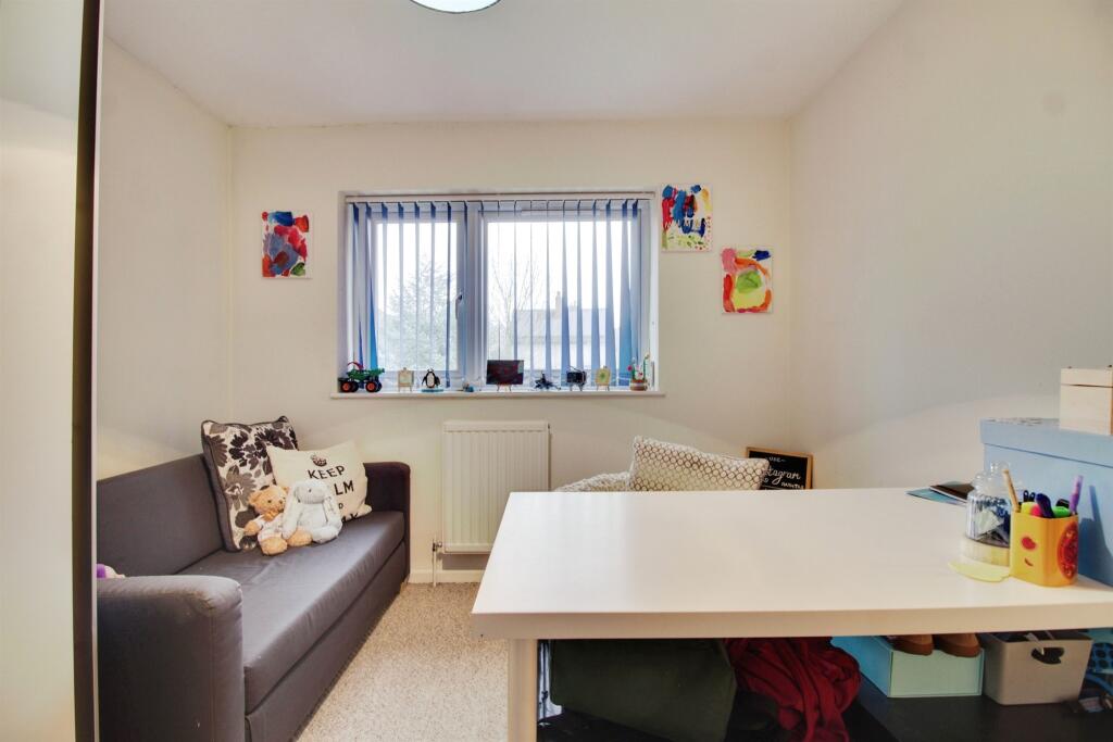 Additional image 13 of Parkfields, Roydon, Harlow