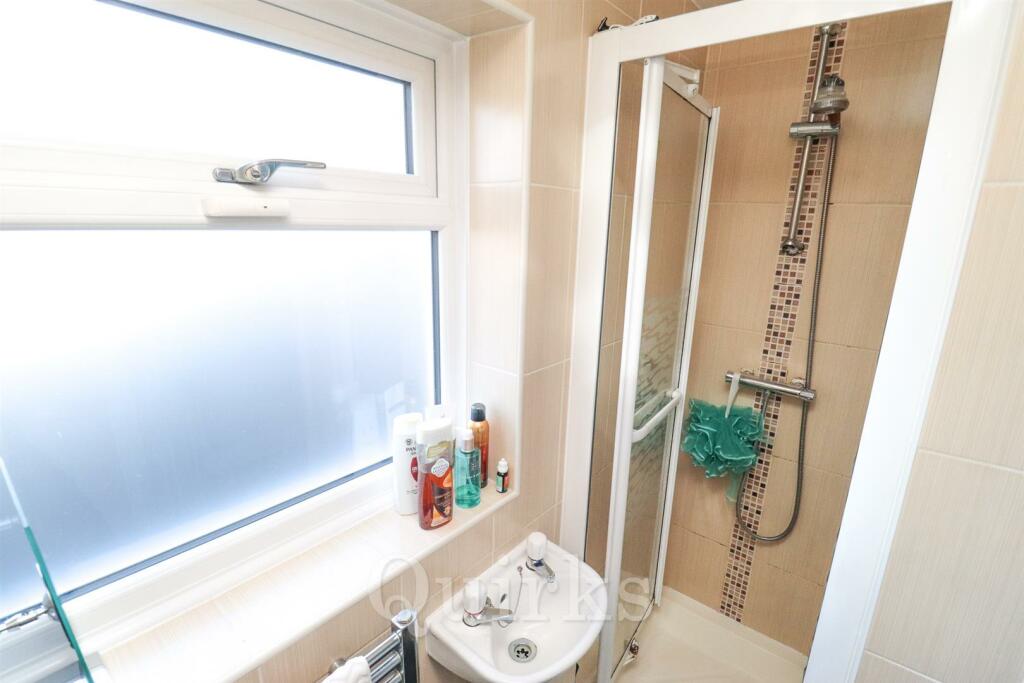 Additional image 6 of Gordon Close, Billericay