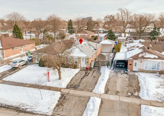 Additional image 32 of 327 Balmoral Dr