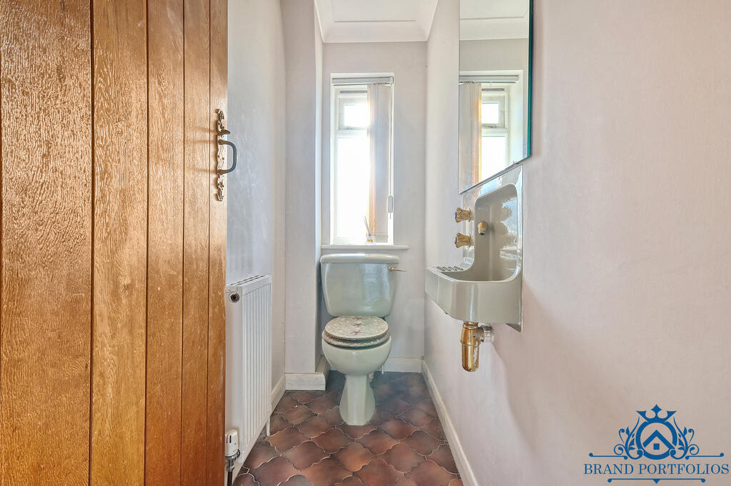 Additional image 15 of Blind Lane, CM2