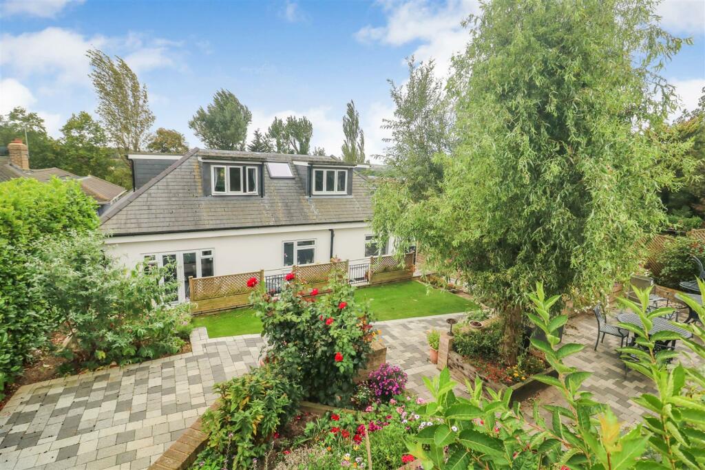 Additional image 35 of Hamlet Hill, Roydon, Harlow