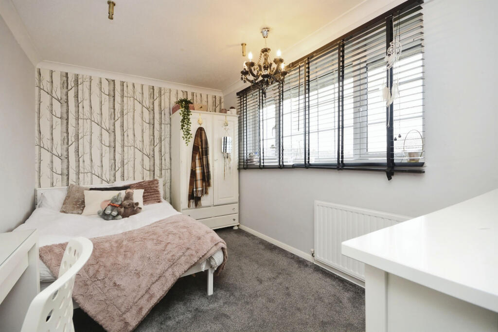 Additional image 8 of Churchill Avenue, Halstead