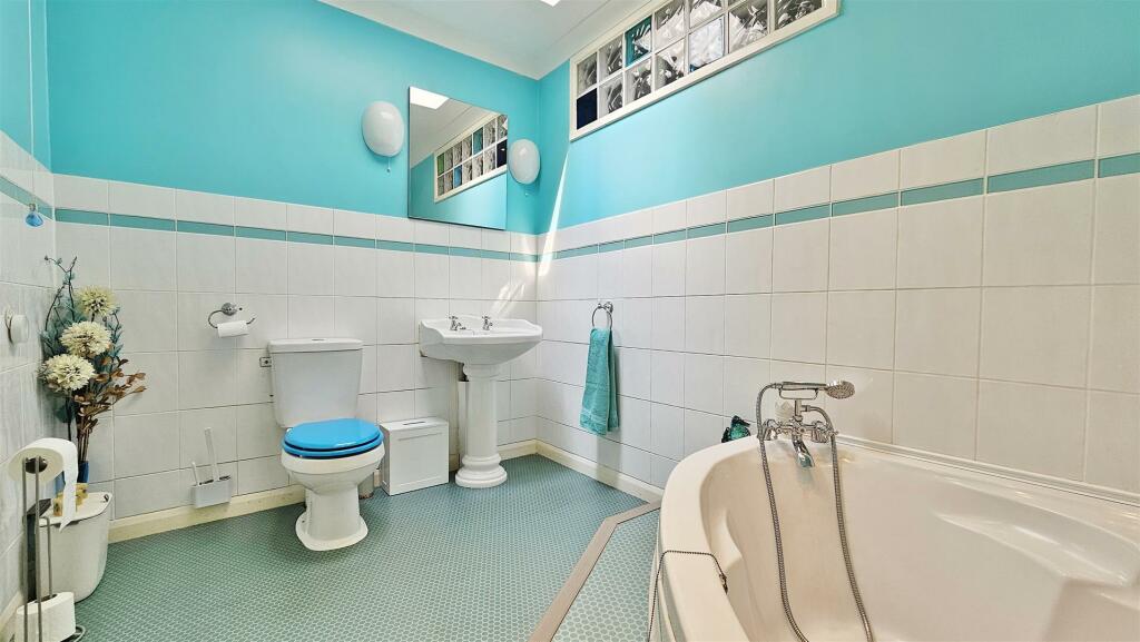 Additional image 25 of Thorpe Road, Kirby Cross