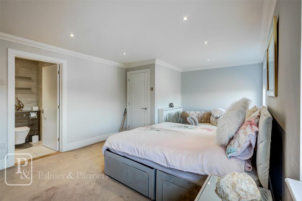 Additional image 40 of Dumont Avenue, St. Osyth, Clacton-on-Sea, Essex, CO16
