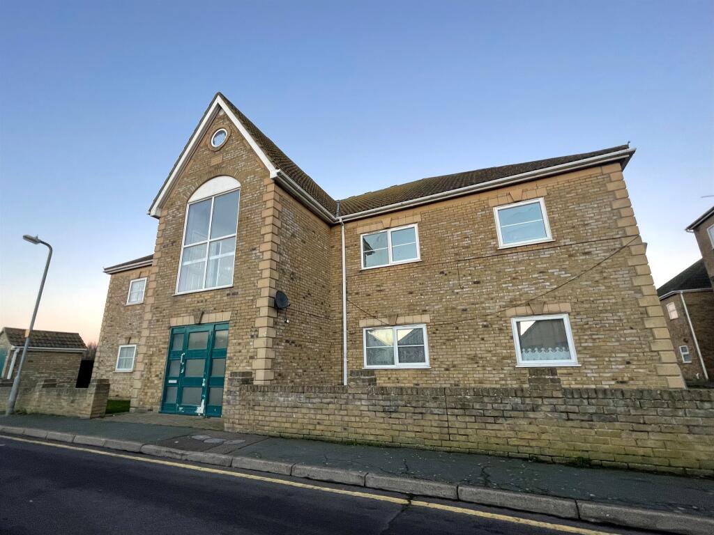 Additional image 5 of Garden Road, Jaywick, Clacton-On-Sea