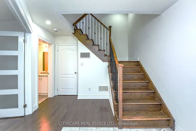 Additional image 4 of 8652 Financial Dr