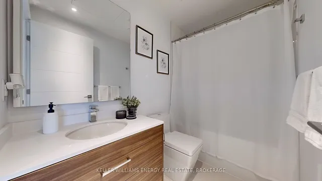 Additional image 16 of 488 University Ave Unit 3307