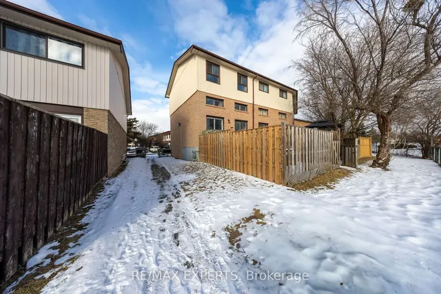 Additional image 32 of 19 Dawson Cres