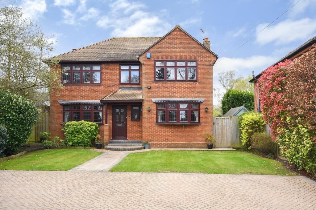 Additional image 26 of Rochford Avenue, Shenfield, Brentwood, CM15