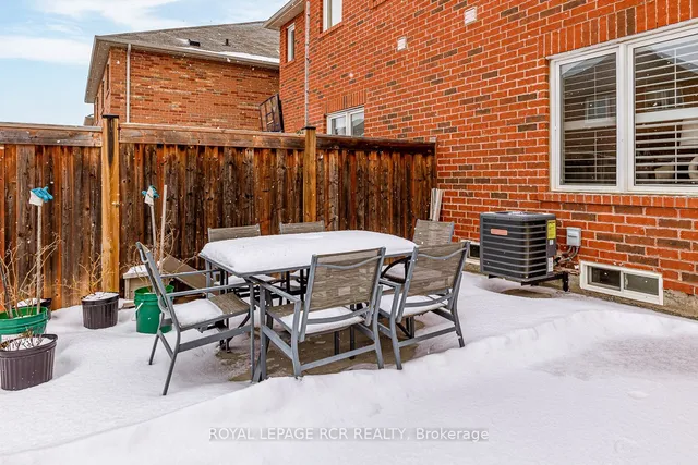 Additional image 27 of 295 Brussels Ave