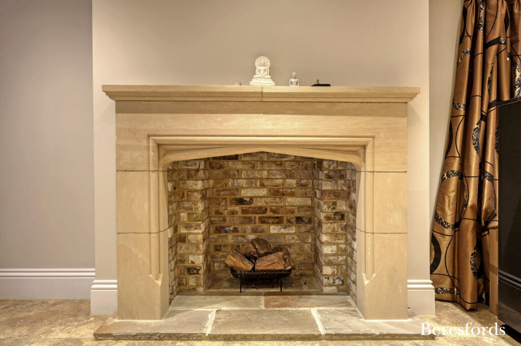 Additional image 10 of Worrin Place, Shenfield, CM15