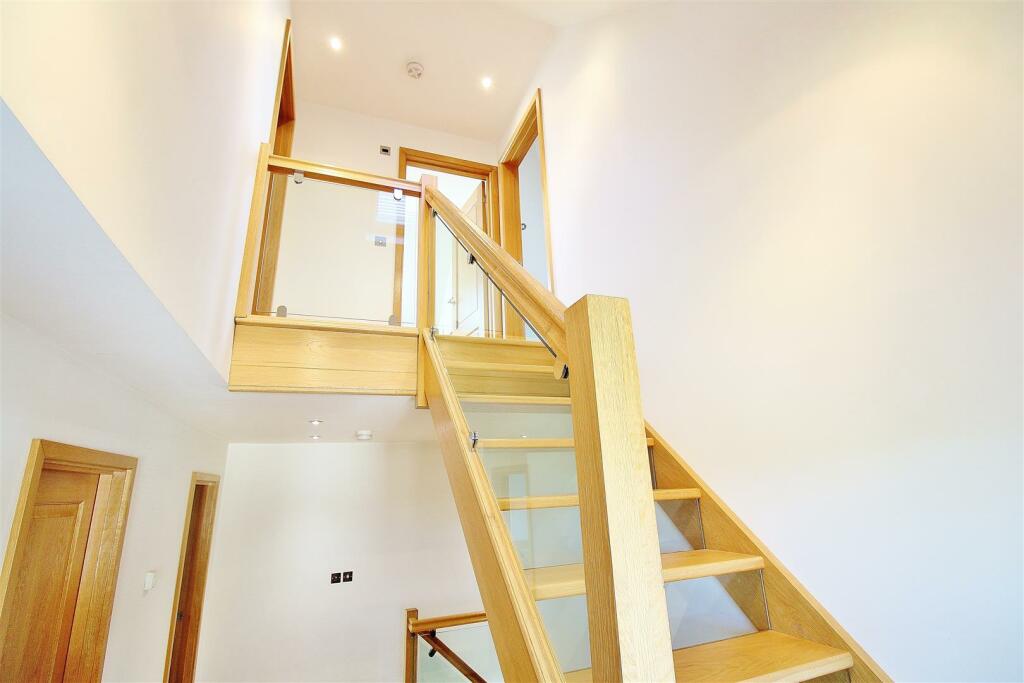 Additional image 30 of Walton Road, Frinton-On-Sea