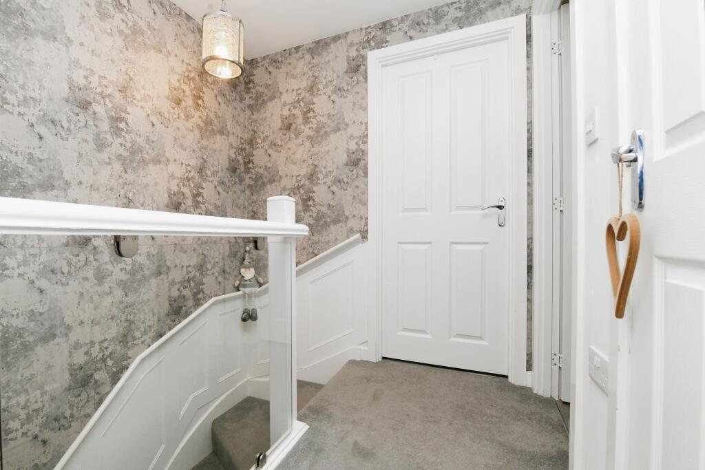 Additional image 9 of Oak Crescent, Burnham-on-Crouch, CM0