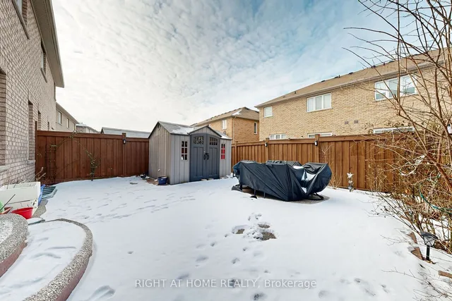 Additional image 39 of 16 Sculptor St