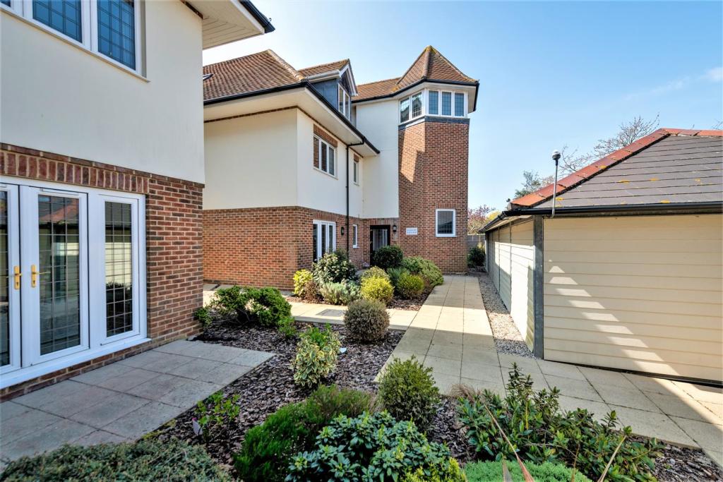 Additional image 19 of Winchester Road, Frinton-On-Sea