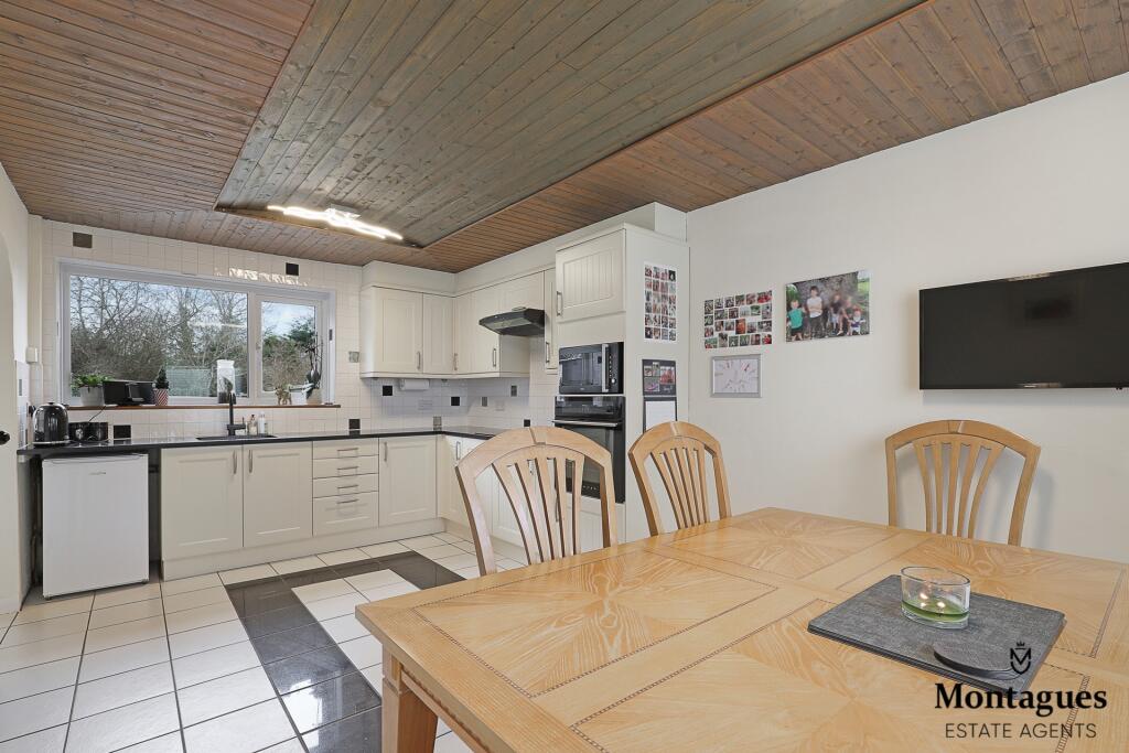 Additional image 5 of Bluemans End, North Weald, CM16