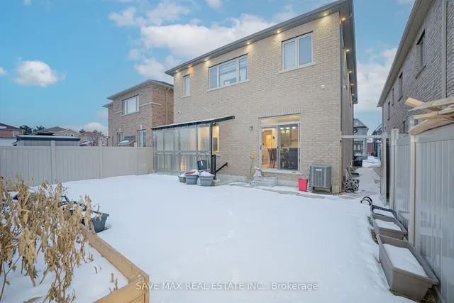 Additional image 39 of 23 HENDRICKS Cres